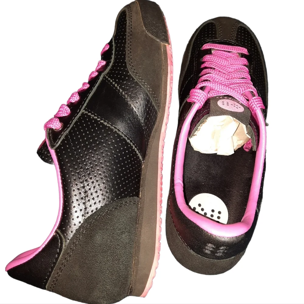 Botas 66 Black/Neon Pink Leather Athletic Sneaker SZ 5